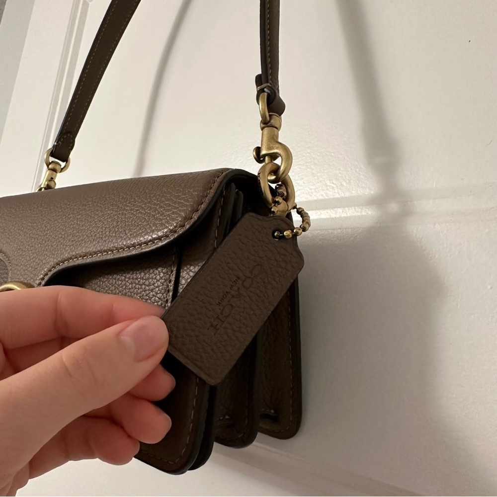 Coach Tabby Shoulder Bag 20 - Brass/Dark Stone ✨ - Picture 3 of 10